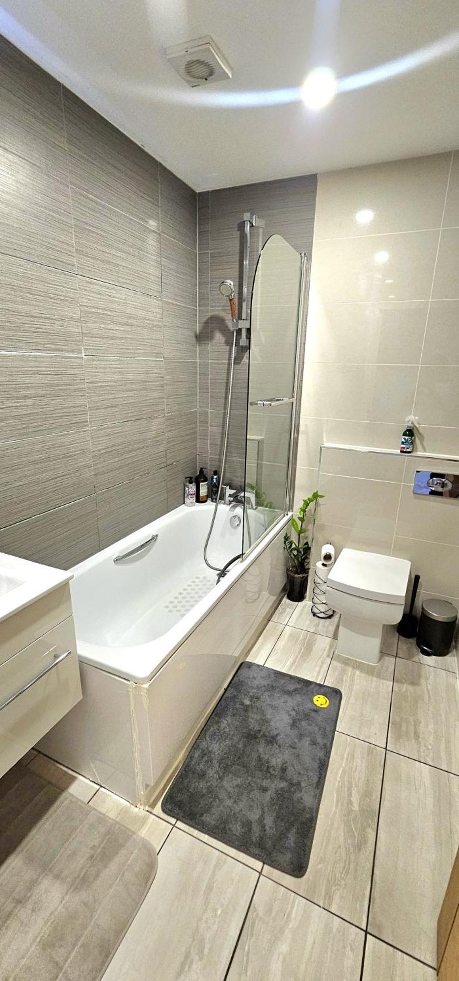 Alpha Accommodations London Bagian luar foto