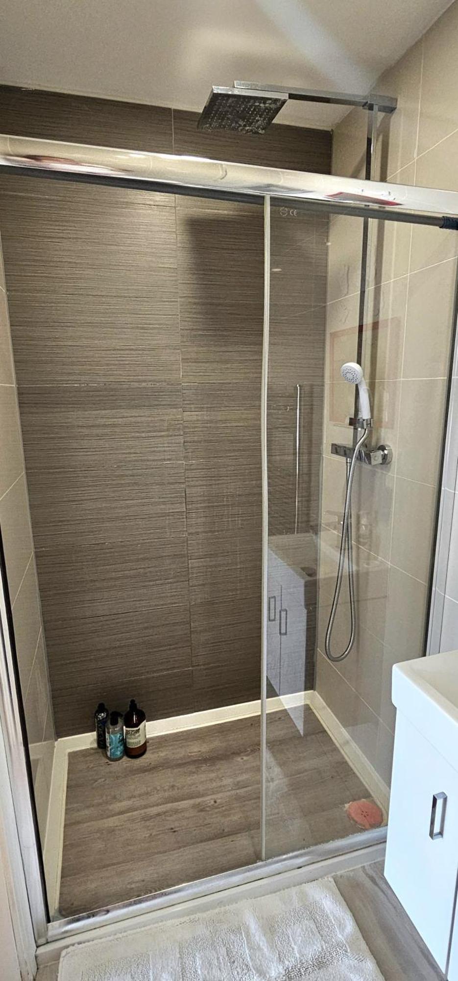 Alpha Accommodations London Bagian luar foto