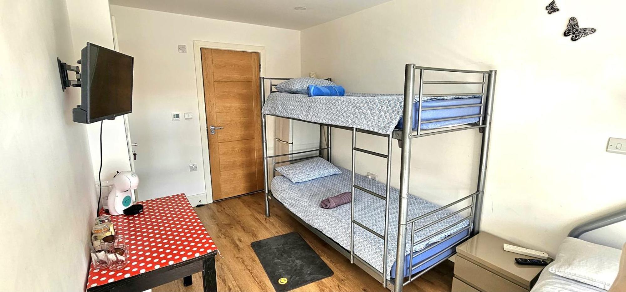 Alpha Accommodations London Bagian luar foto